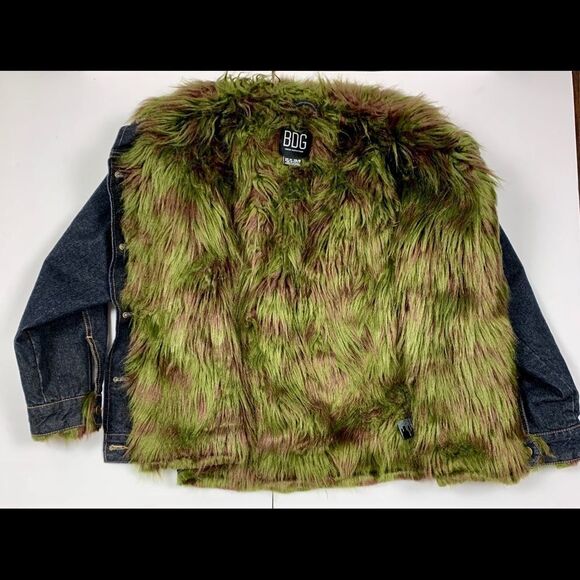 Urban Outfitters BDG Trucker Jacket w/Faux Fur - Picture 10 of 15